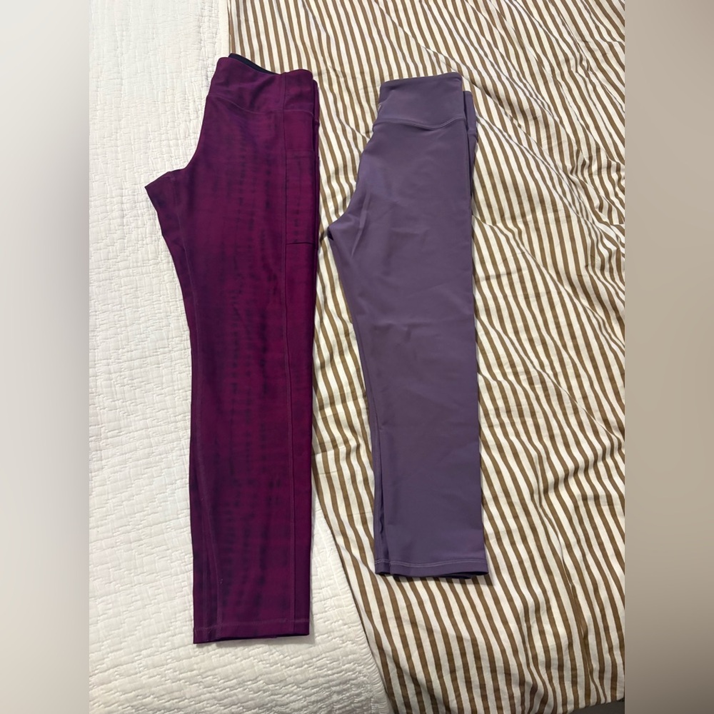 Calme brand Light Purple and Magenta Leggings